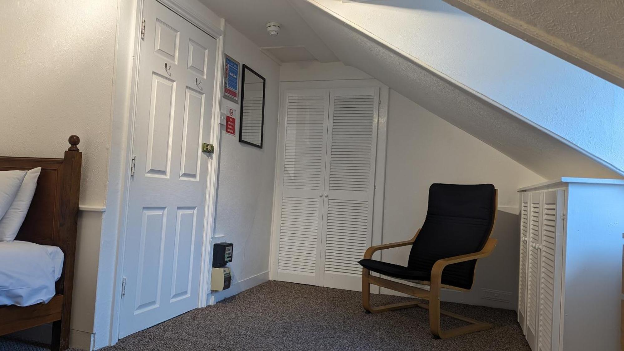 Holiday home Town - Short Lets & Serviced -